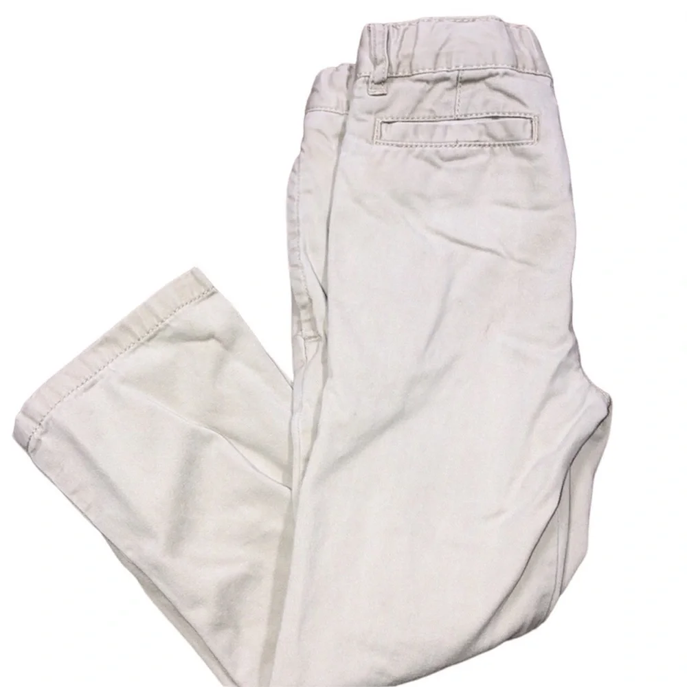 Children’s Place size 4 tan chino khaki pants